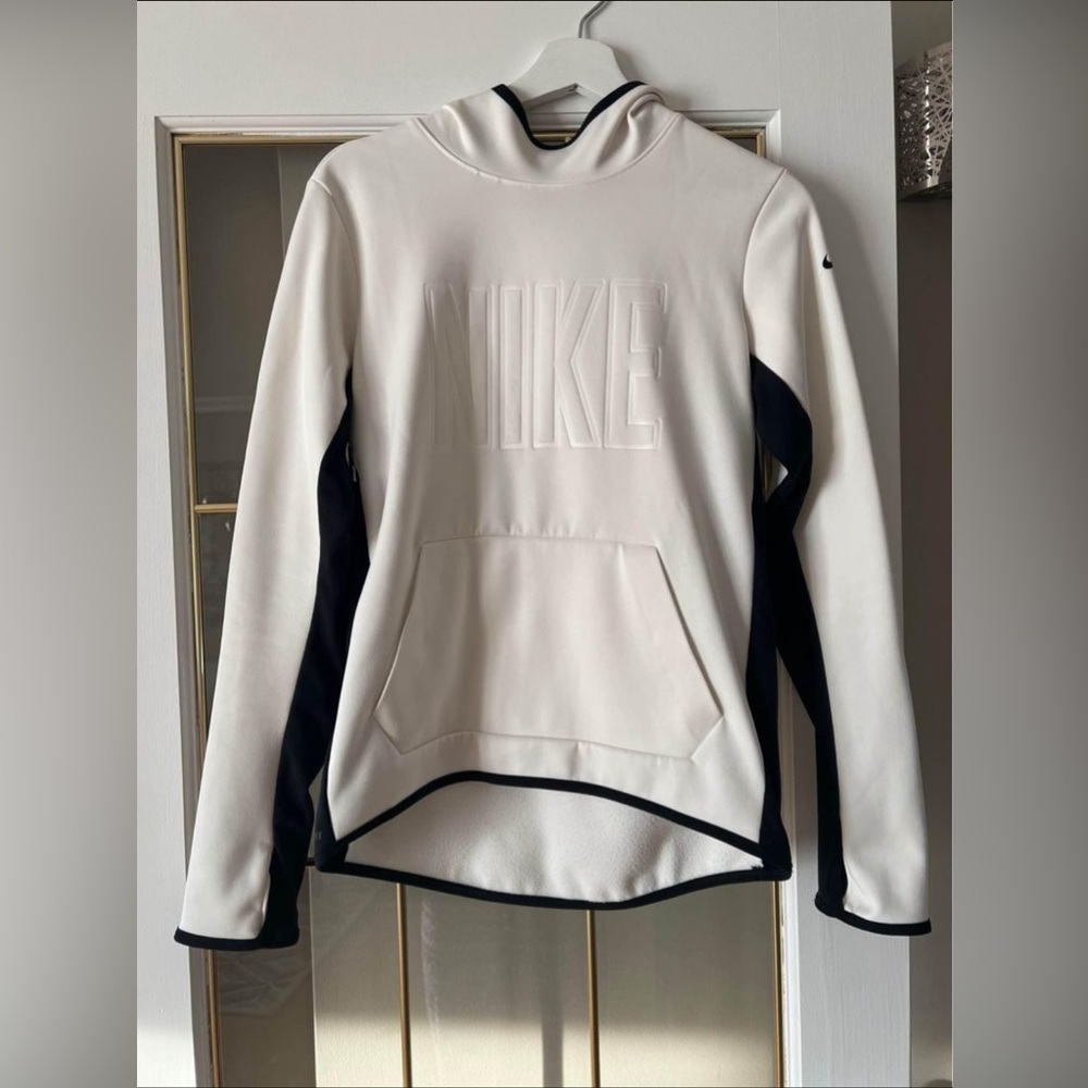 Nike hoodie size Small